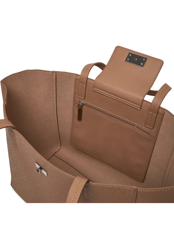 Calvin Klein Calvin Klein Дамска чанта Ck Push Medium Shopper K60K612147 Кафяв