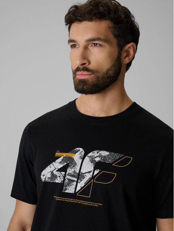 4F 4F T-Shirt BRAND CODE Czarny Regular Fit