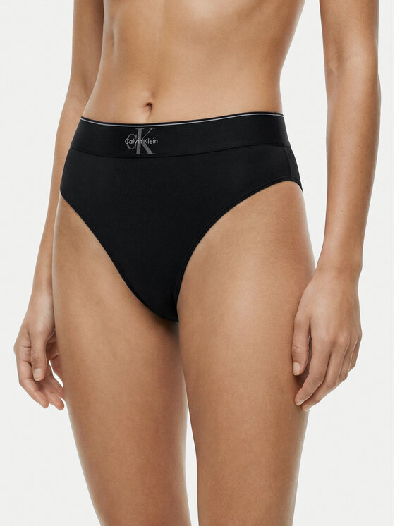 Calvin Klein Underwear Calvin Klein Underwear Stringové nohavičky LV00QF8813 Čierna