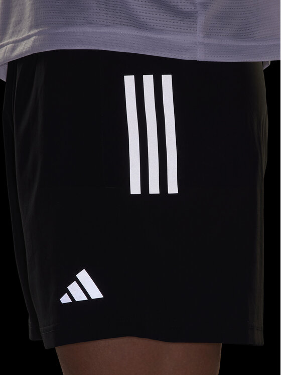 adidas adidas Szorty sportowe Own The Run IY0704 Czarny Regular Fit