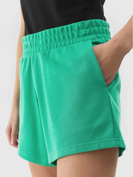 4F 4F Bavlnené šortky 4FWSS24TSHOF286-41S Zelená Regular Fit