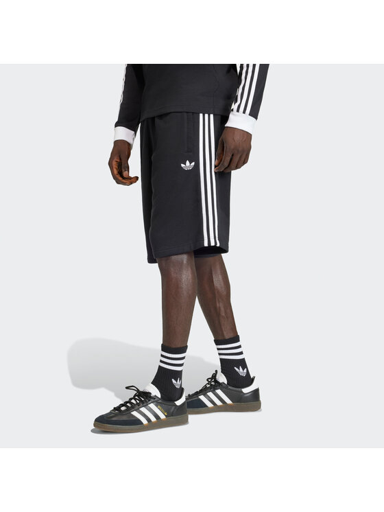 adidas adidas Szorty materiałowe 159264 Czarny Regular Fit