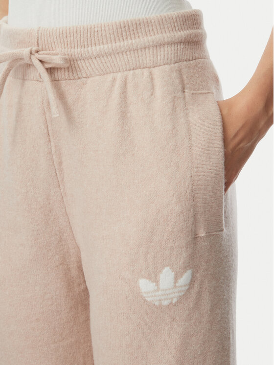 adidas adidas Donji dio trenerke Essentials KR9180 Bež Loose Fit