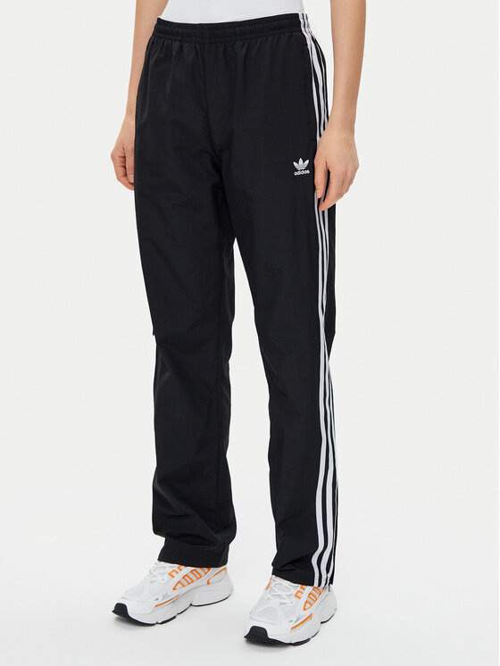 adidas adidas Pantaloni trening Woven JD5335 Negru Loose Fit