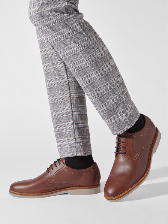 Clarks Clarks Pusbačiai Atticus LTLace 26172070 Ruda