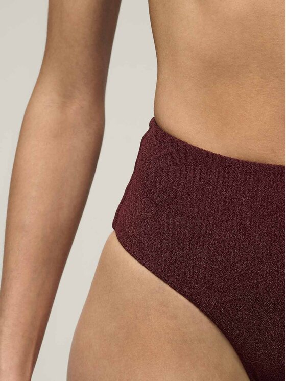 La Mania La Mania Szorty sportowe ELENA Bordowy Classic Fit