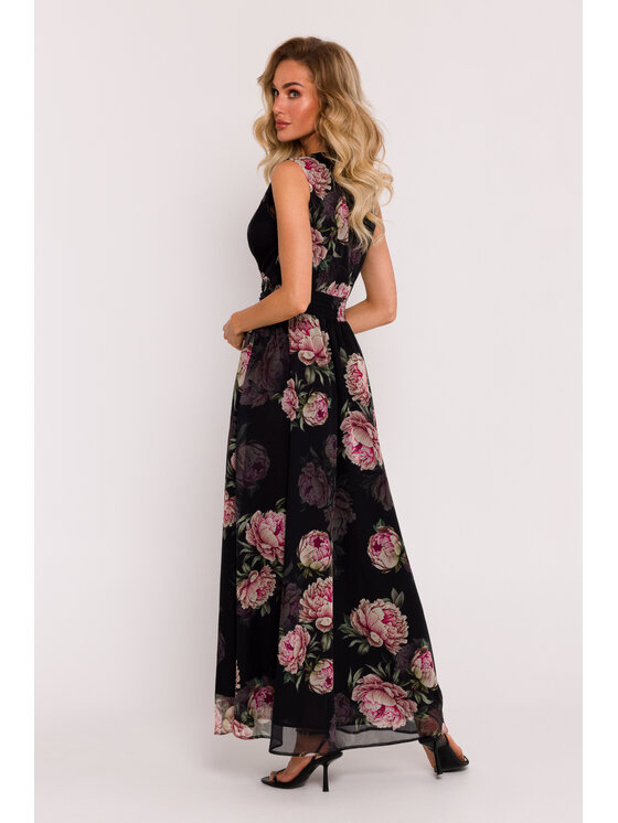 Made of Emotion Made of Emotion Koktejlové šaty M781 Čierna Generous Fit