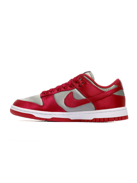 Nike Nike Sneakersy Dunk Low UNLV Satin Czerwony