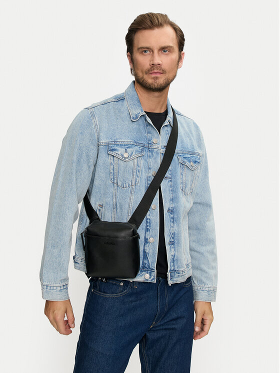 Calvin Klein Calvin Klein Τσαντάκι Clean Essential Cube Reporter K50K512183 Μαύρο