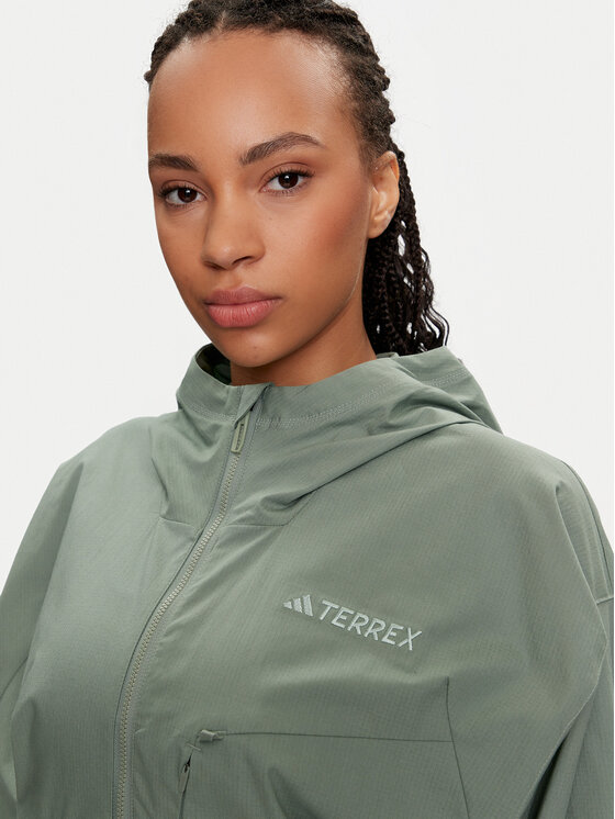 adidas adidas Wiatrówka Terrex Xploric IN4629 Zielony Loose Fit