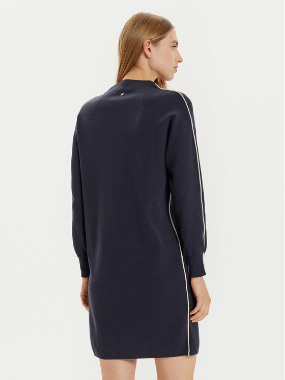 Tatuum Tatuum Kootud kleit Cora T2420.198B Tumesinine Relaxed Fit
