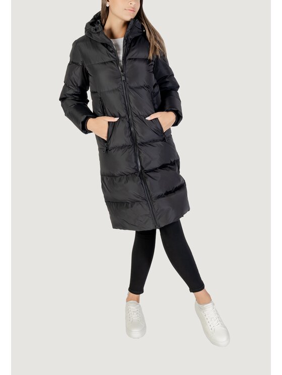 Armani Exchange Armani Exchange Pehelykabát XW000251 AF12286 UC001 Fekete Regular Fit