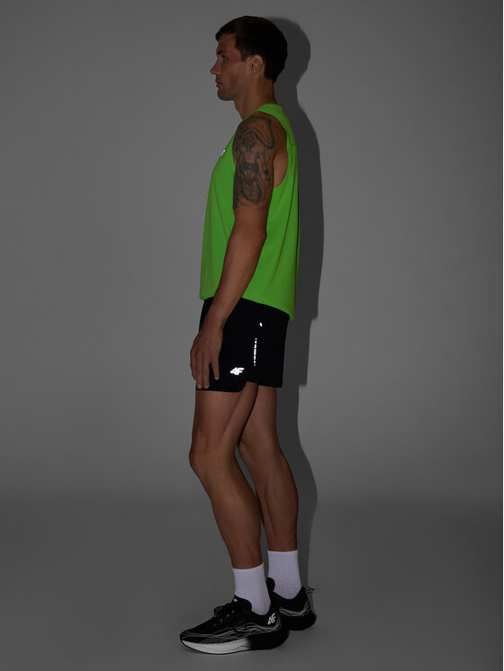 4F 4F Szorty sportowe FLOW MOTION Czarny Regular Fit