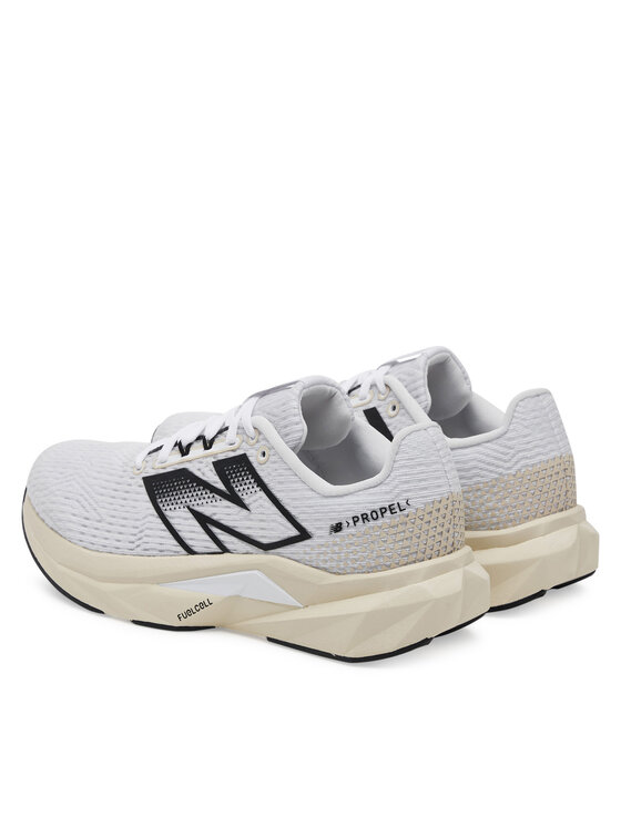 New Balance New Balance Jooksujalatsid FuelCell Propel v5 WFCPRCX5 Valge
