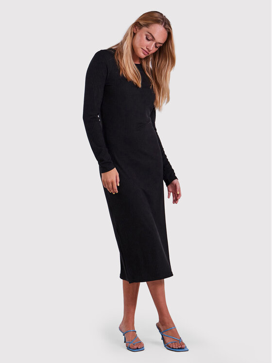 Pieces Pieces Vsakodnevna obleka Kylie 17126214 Črna Slim Fit
