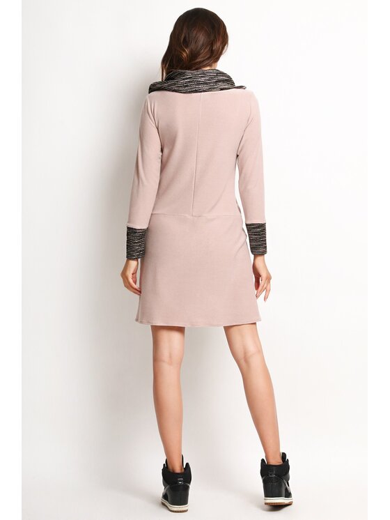 Awama Awama Vestito di maglia A113 Beige Basic Fit