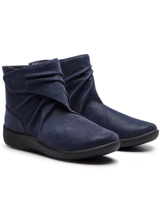 Clarks sillian tana store