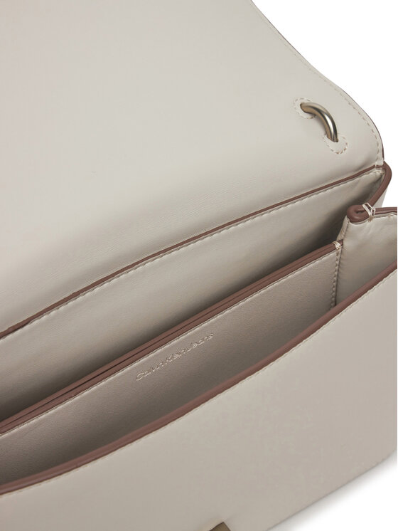 Calvin Klein Jeans Calvin Klein Jeans Geantă Sculpted Ew Flap25 Shoulder Bag LV04K3035G Alb