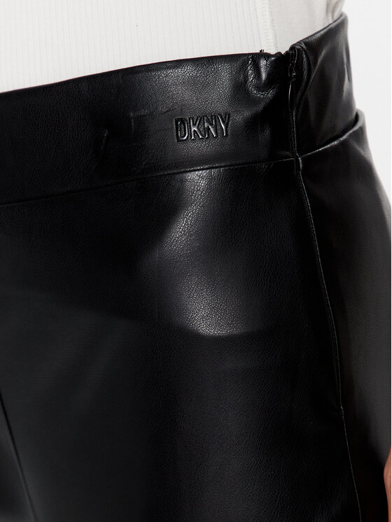 DKNY DKNY Hlače iz umetnega usnja P2HKTO61 Črna Slim Fit