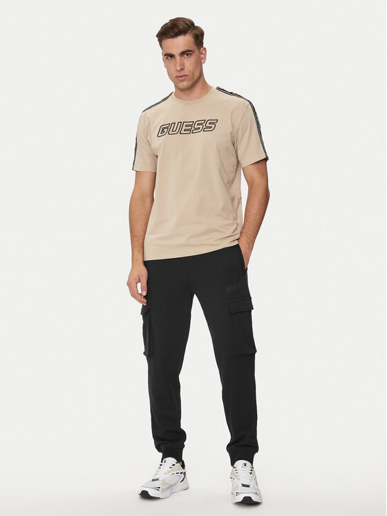 Guess Guess Spodnie dresowe Aldwin Z4YB08 KAIJ1 Czarny Regular Fit