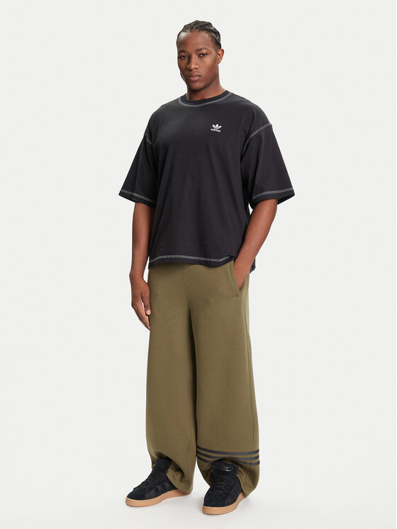 adidas adidas Pantaloni trening Neuclassics JW5444 Verde Loose Fit