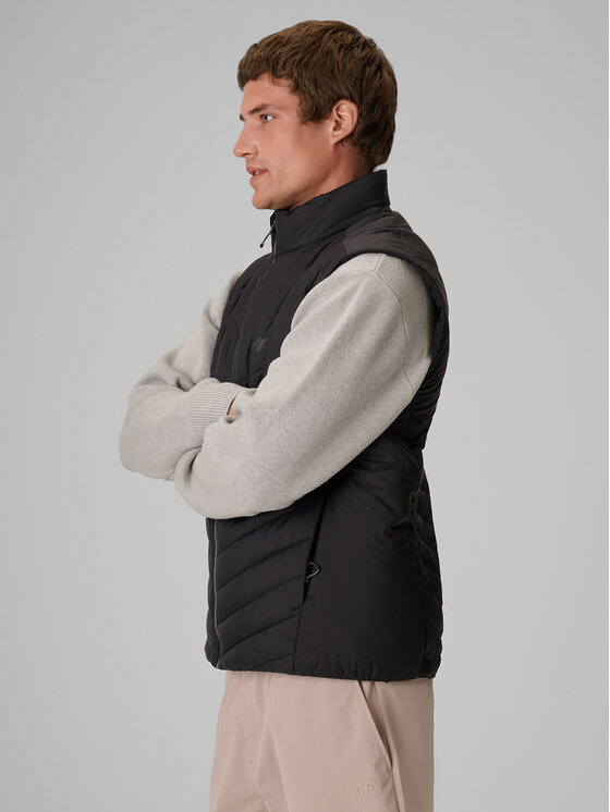 4F 4F Kamizelka BASIC+ Czarny Regular Fit