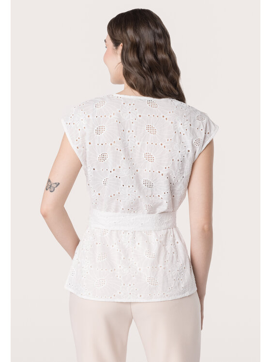 QUIOSQUE QUIOSQUE Halenka 2UC001 Bílá Regular Fit