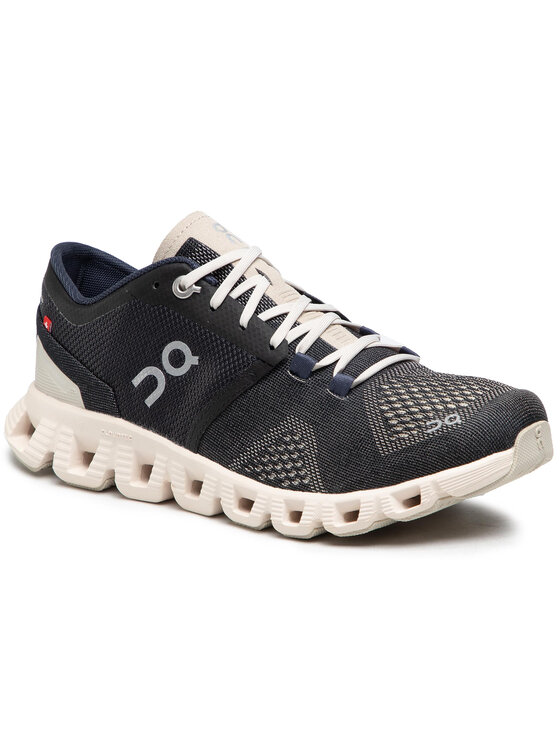 On Laufschuhe Cloud X 40.99592 Schwarz | Modivo.de