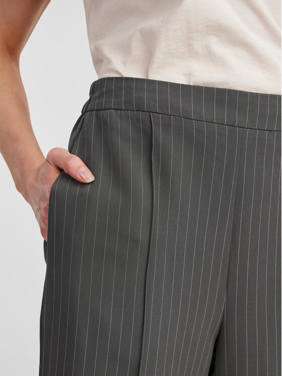 Pieces Pieces Pantaloni di tessuto 17130407 Grigio Loose Fit