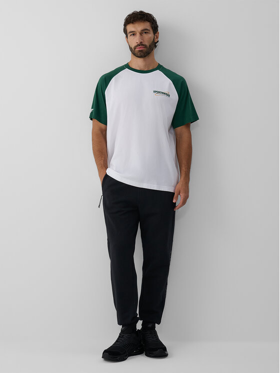 4F 4F Spodnie dresowe APRES SKI Czarny Regular Fit