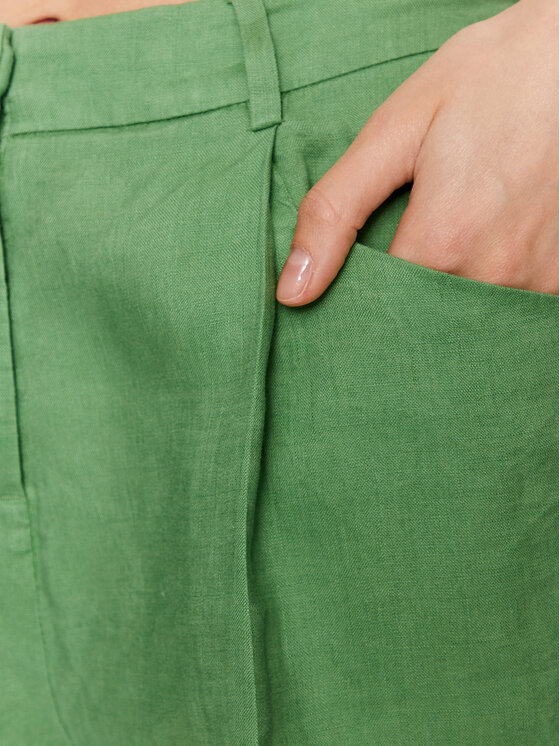 United Colors Of Benetton United Colors Of Benetton Szorty materiałowe 4AGHD900K Zielony Regular Fit