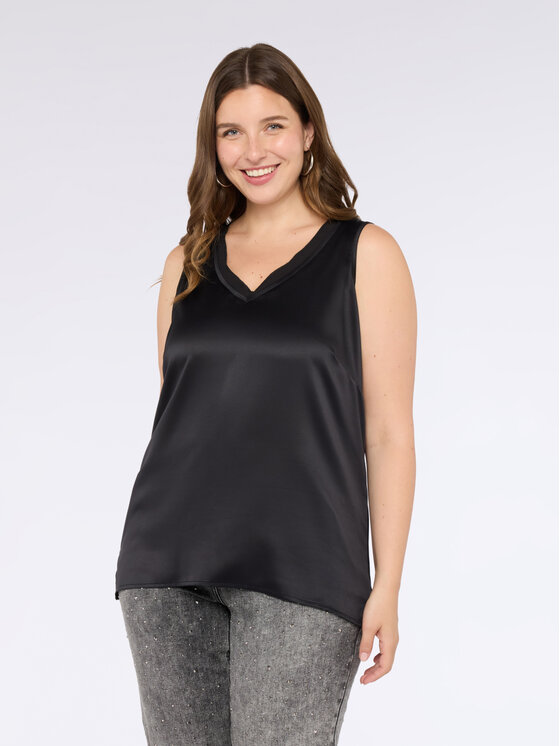 Fiorella Rubino Fiorella Rubino T-shirt G478L208554N033 Nero Regular Fit