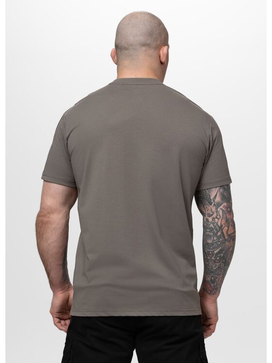 PITBULL PITBULL T-Shirt TAPE NUGGET Brązowy jasny Regular Fit
