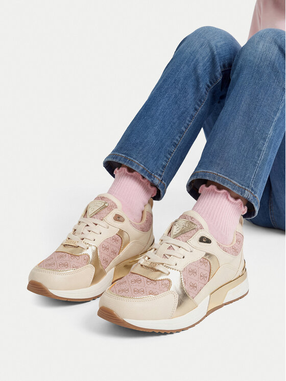 Guess Sneakers CEOWB-CS24049-01 Bej