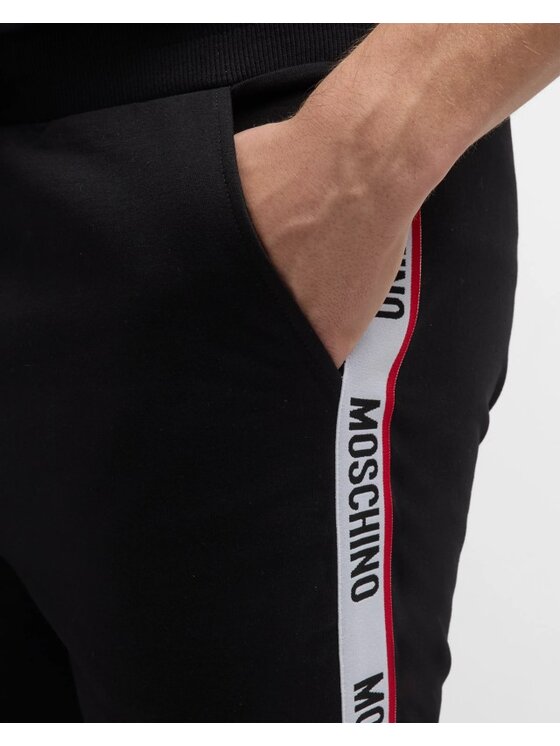 MOSCHINO MOSCHINO Teplákové kalhoty V1A6884 4413 0557 Černá Regular Fit