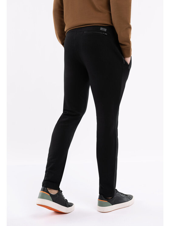 Volcano Volcano Spodnie dresowe N-DEN Czarny Regular Fit