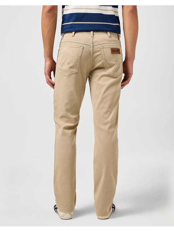 Wrangler Wrangler Spodnie materiałowe TEXAS Brązowy Regular Fit