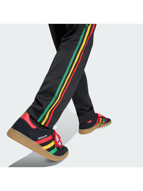 adidas adidas Spodnie dresowe 162159 Czarny Regular Fit