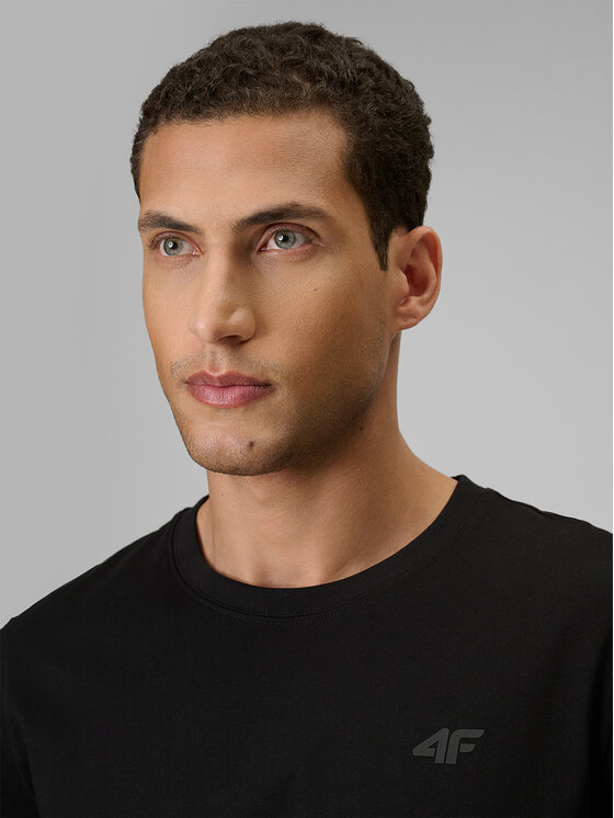 4F 4F T-Shirt NOS Czarny Regular Fit
