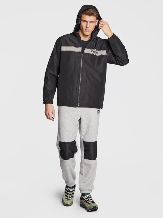 New Balance New Balance Demisezoninė striukė MJ23901 Juoda Relaxed Fit