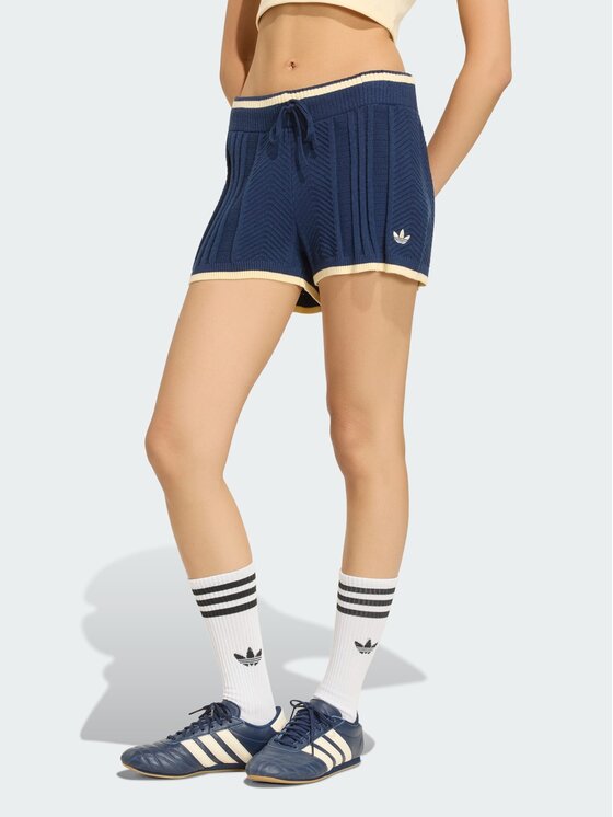 adidas adidas Szorty sportowe 165212 Niebieski jasny Slim Fit