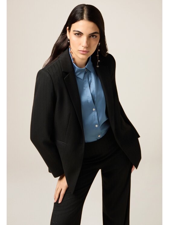 Oltre Oltre Giacca outdoor Q012R004634N033 Nero Regular Fit