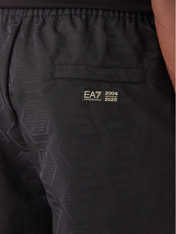 EA7 Emporio Armani EA7 Emporio Armani Teplákové kalhoty 7M000264 AF13722 UC001 Černá Modern Fit