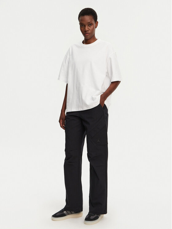 Nike Nike Pantaloni di tessuto FV7098 Nero Regular Fit