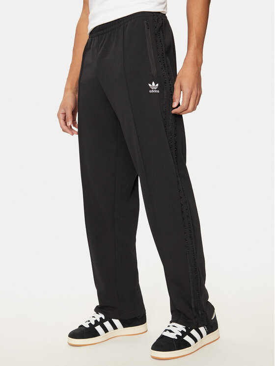 adidas adidas Pantaloni trening Monogram IZ2539 Negru Regular Fit