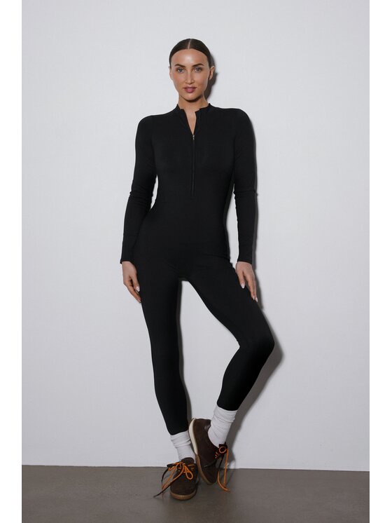 Estro Estro Kombinezon ER00119506 Czarny Slim Fit