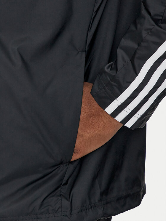 adidas adidas Ветровка Essentials 3-Stripes IB0381 Черен Regular Fit