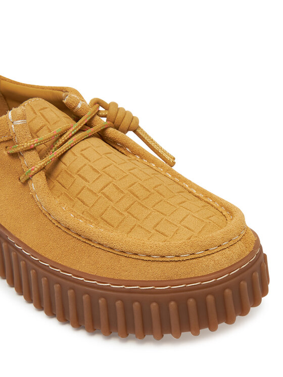 Clarks Clarks Pusbačiai Torhill Bee 26181188 Auksinė