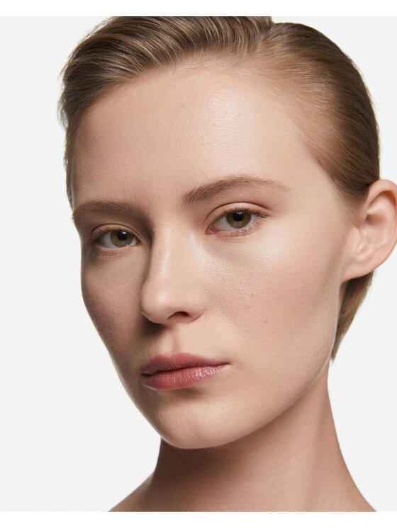 INGLOT INGLOT SPF 50+ Skin Focused Pielęgnacyjny Podkład Classic Beige 304