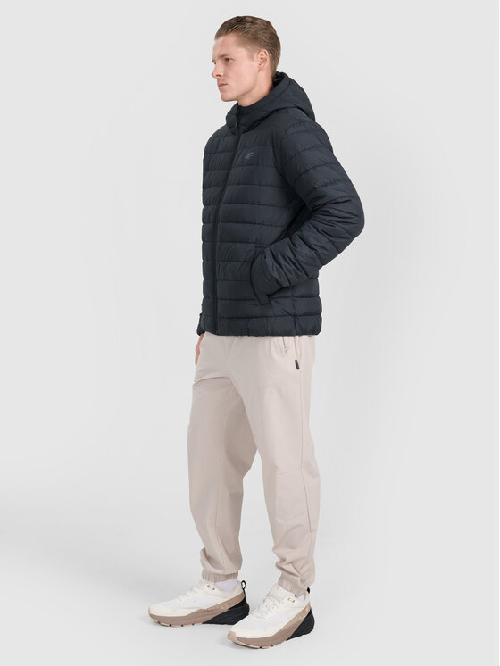 4F 4F Kurtka puchowa MIDSHOP TEXTILE Czarny Regular Fit